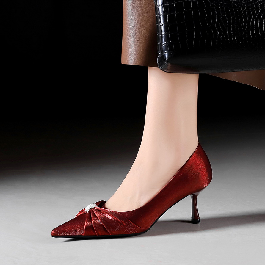 European American Style Pearl Bow Twisted Fashion High Heel Women's Pointed Toe Gold Silk Satin Thin Heel Shoes