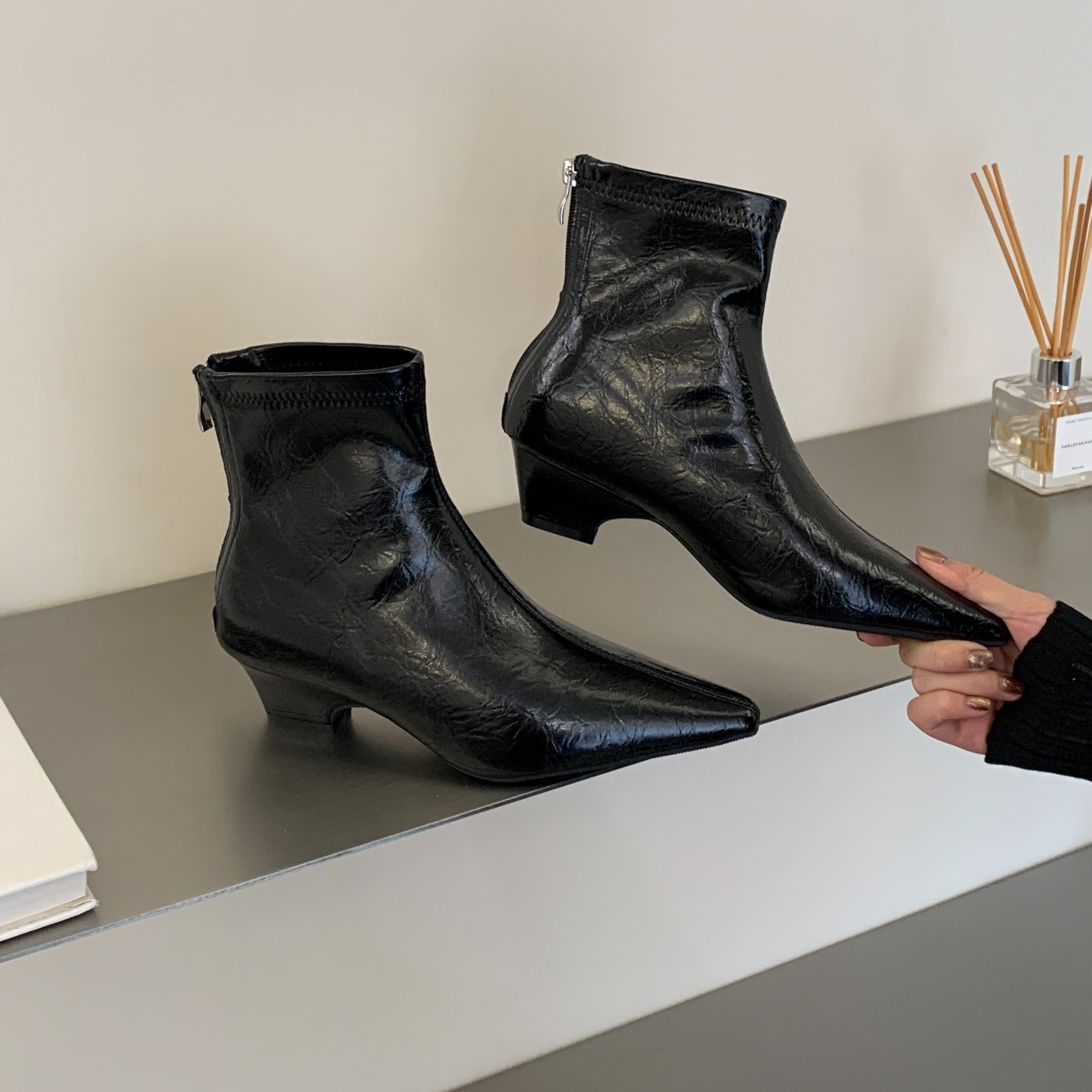 2026 Autumn Winter New Chunky Heel Pointed Toe Short Boots Women's Zip Ankle Boots Fashion Boots